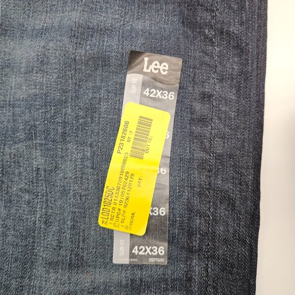 Lee Mens Extreme Motion Slim Straight Jean with Flex Waistband 42x36 NWT - Picture 4 of 8